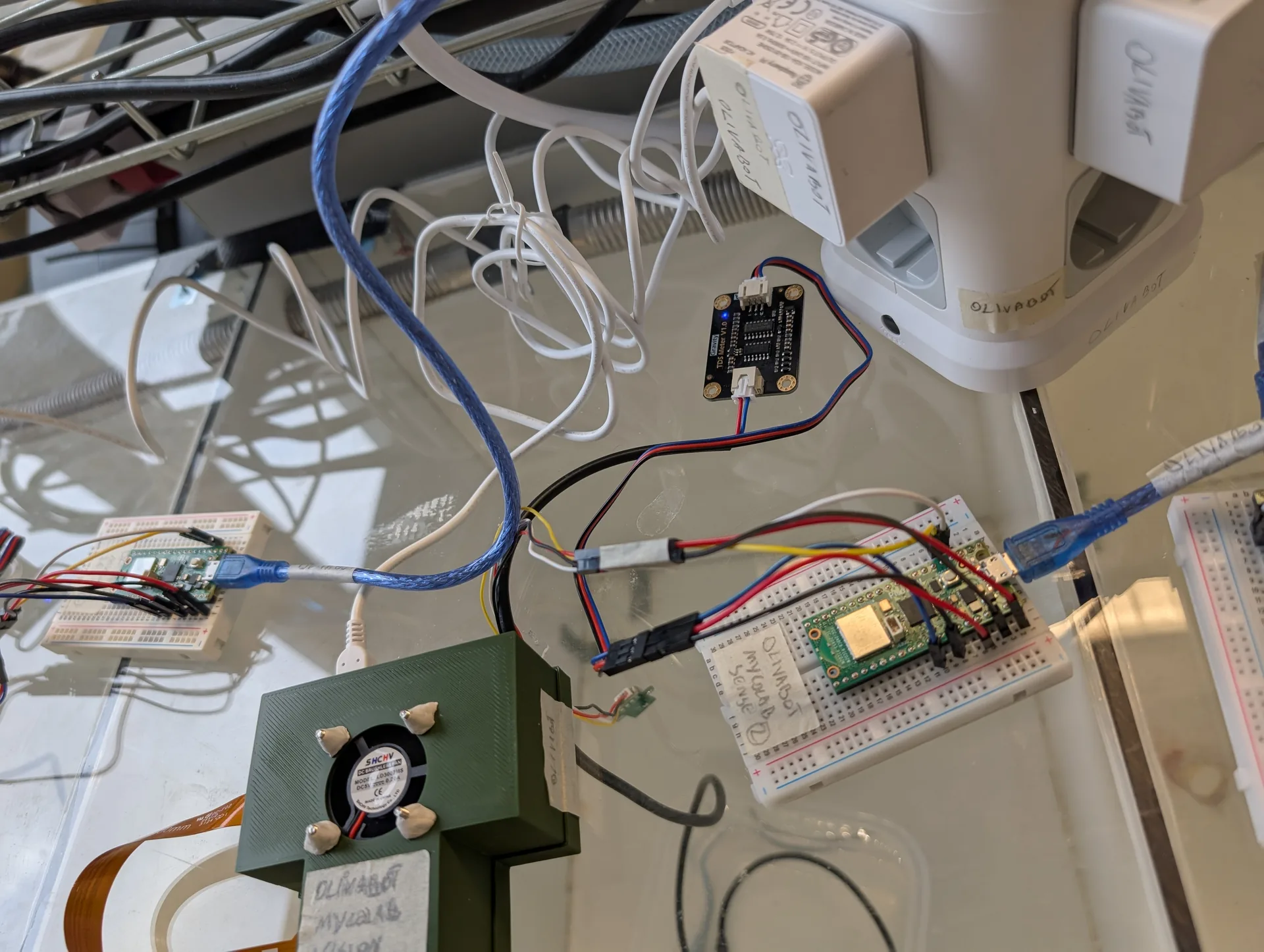 MycoLab Sense and Vision on the lab bench